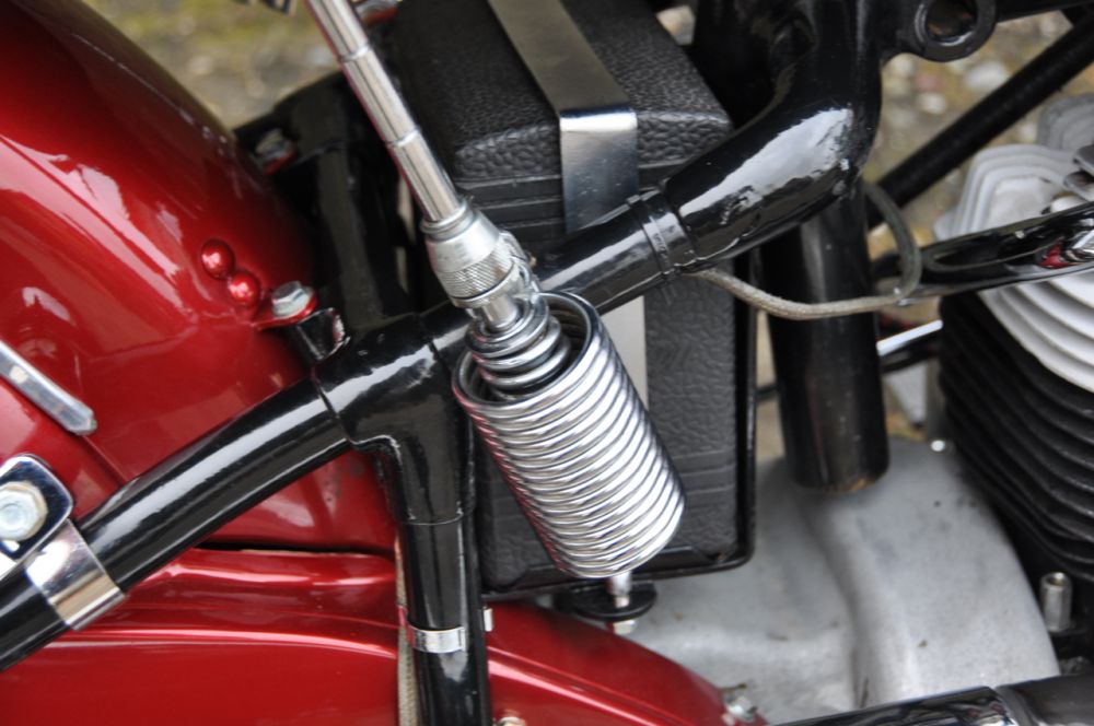 Indian Four 1940 red mét.