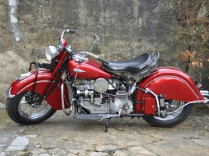 Indian Four 1940 red mét.