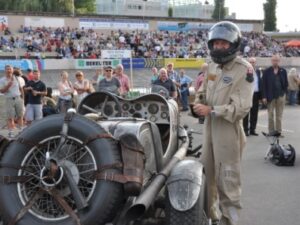 STuTZ DV 32 Blackhawk Twin Cam Racer