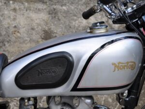 Norton Dominator 7 1955