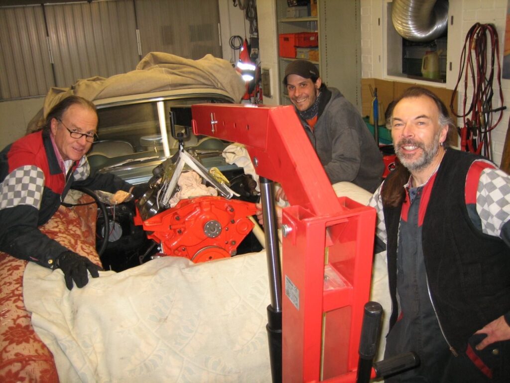 Lüchinger Classic Motors AG Crew at Work