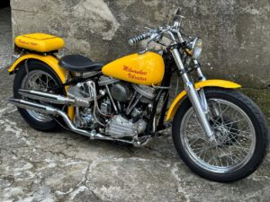 Harley-Davidson Panhead Bobber "Milwaukee Vibrator" 1949