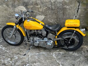 Harley-Davidson Panhead Bobber "Milwaukee Vibrator" 1949