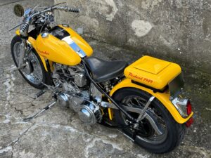 Harley-Davidson Panhead Bobber "Milwaukee Vibrator" 1949