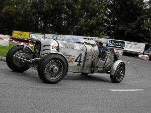 STuTZ DV 32 Blackhawk Twin Cam Racer