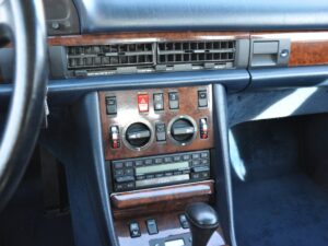 Mercedes-Benz W 126 560 SE