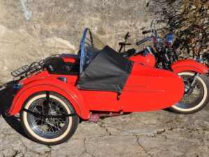 Harley-Davidson OHV Knucklehead 1947 with right hand sidecar