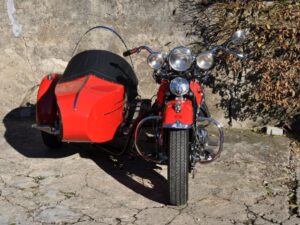 Harley-Davidson OHV Knucklehead 1947 with right hand sidecar