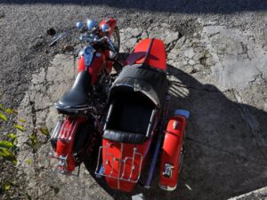 Harley-Davidson OHV Knucklehead 1947 with right hand sidecar