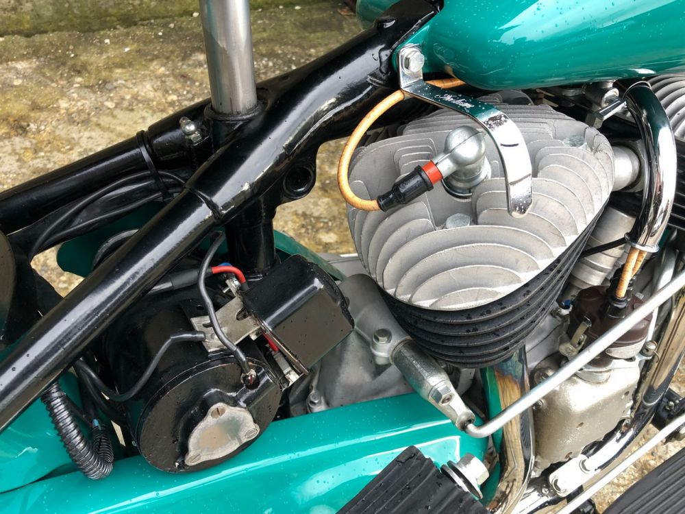 Indian Chief 74" 1948 light green