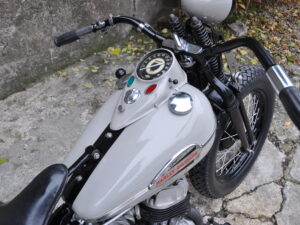 Harley-Davidson Flathead WLDR (Competition) Semi Racer