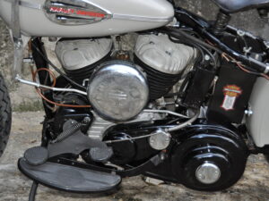 Harley-Davidson Flathead WLDR (Competition) Semi Racer